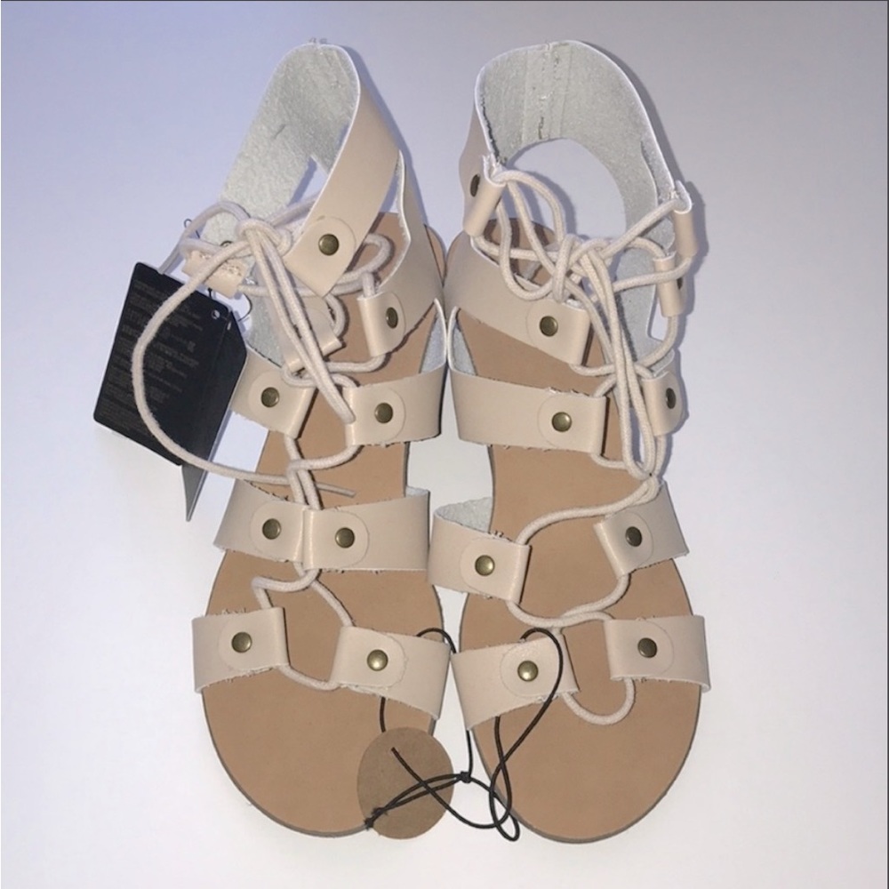 NWT F21 sandals.